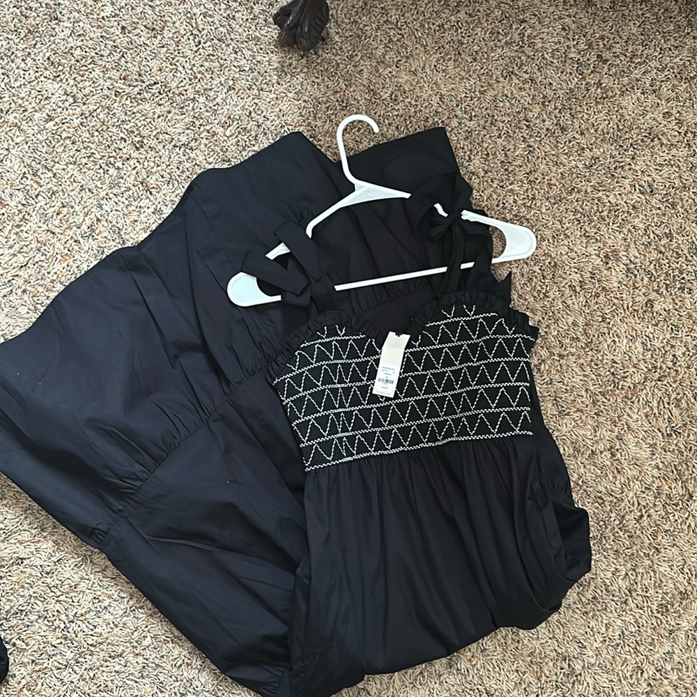 Francesca’s Bow Strap Maxi Dress